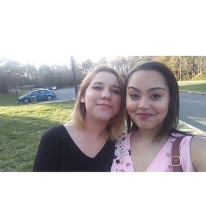 Meet your Posher, Maya